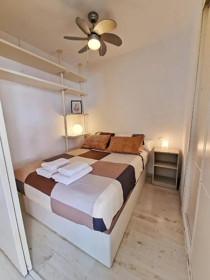 Apartamento Confortable Apartamento En El Centro De Torremolinos Con Parking