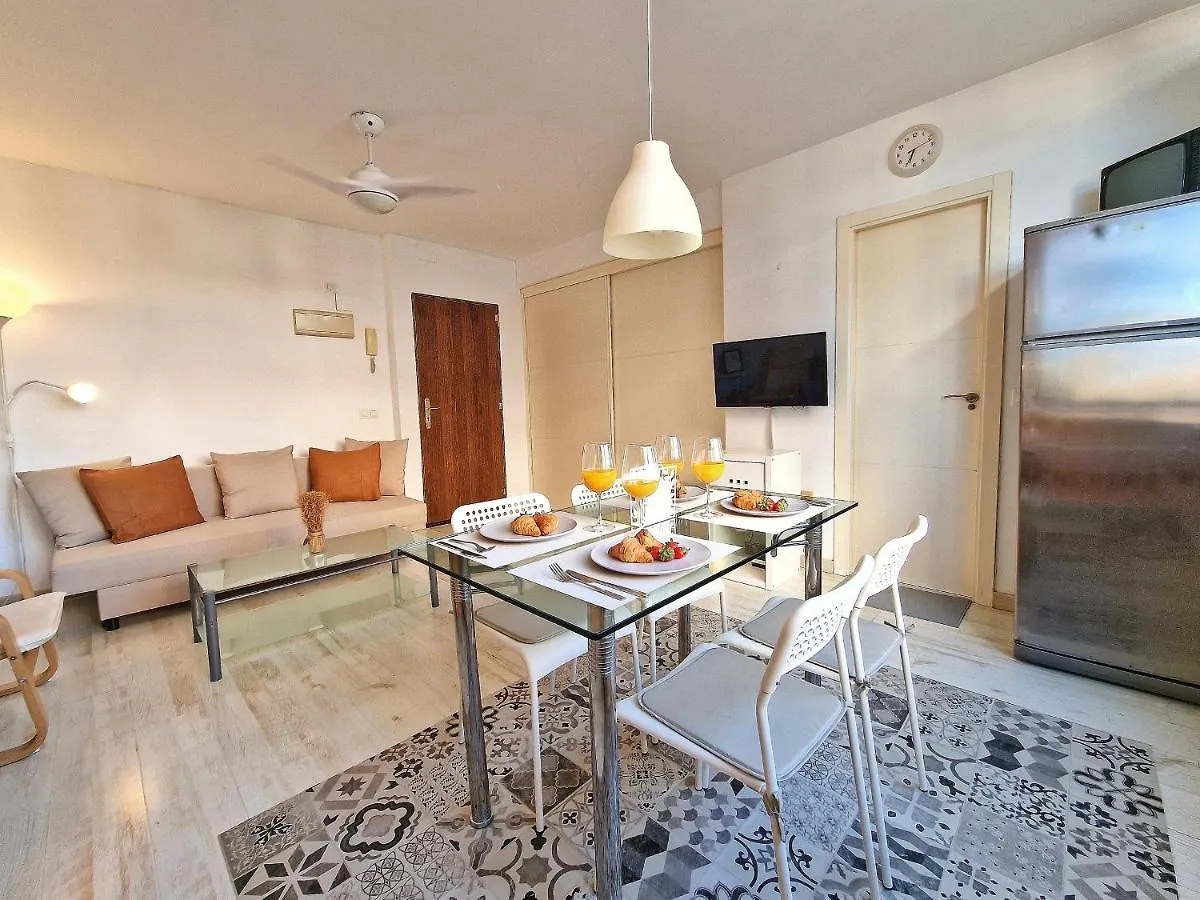 Apartament Confortable Apartamento En El Centro De Torremolinos Con Parking 0*,